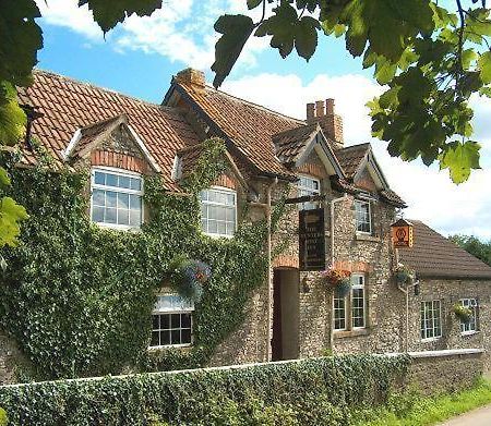 The Hunters Rest Inn Clutton Esterno foto